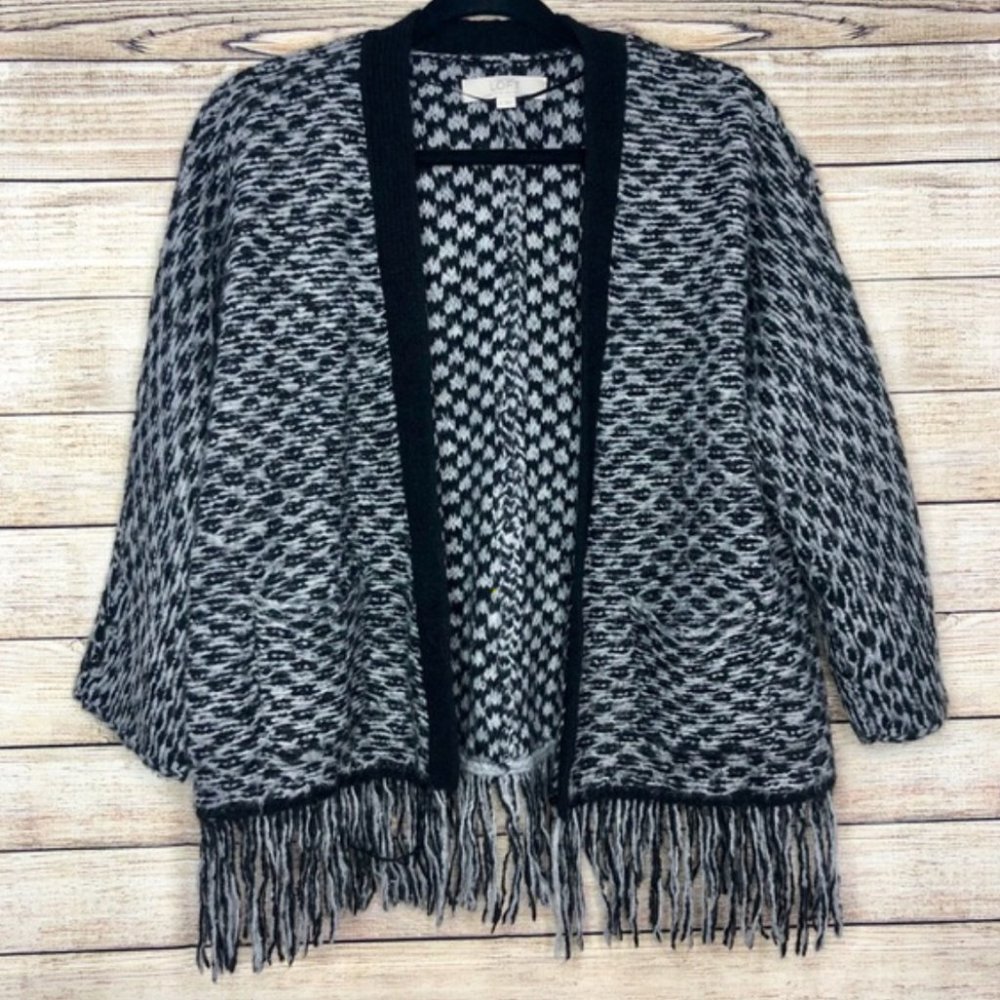 🚫SOLD🚫 Loft Italian Yarn Fringe Open Sweater Black Small